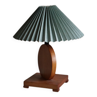 Round wooden table lamp in Danish Art Deco style, oak, 1940s.