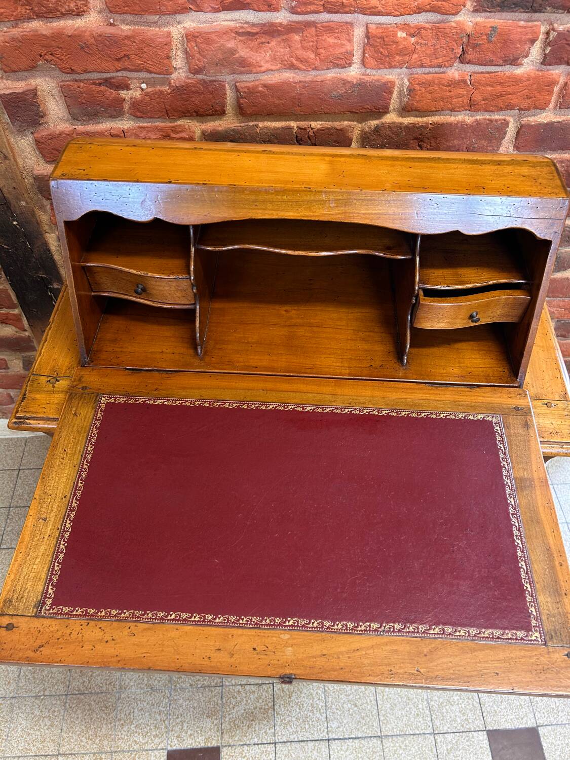 Beautiful vintage Capuchin desk