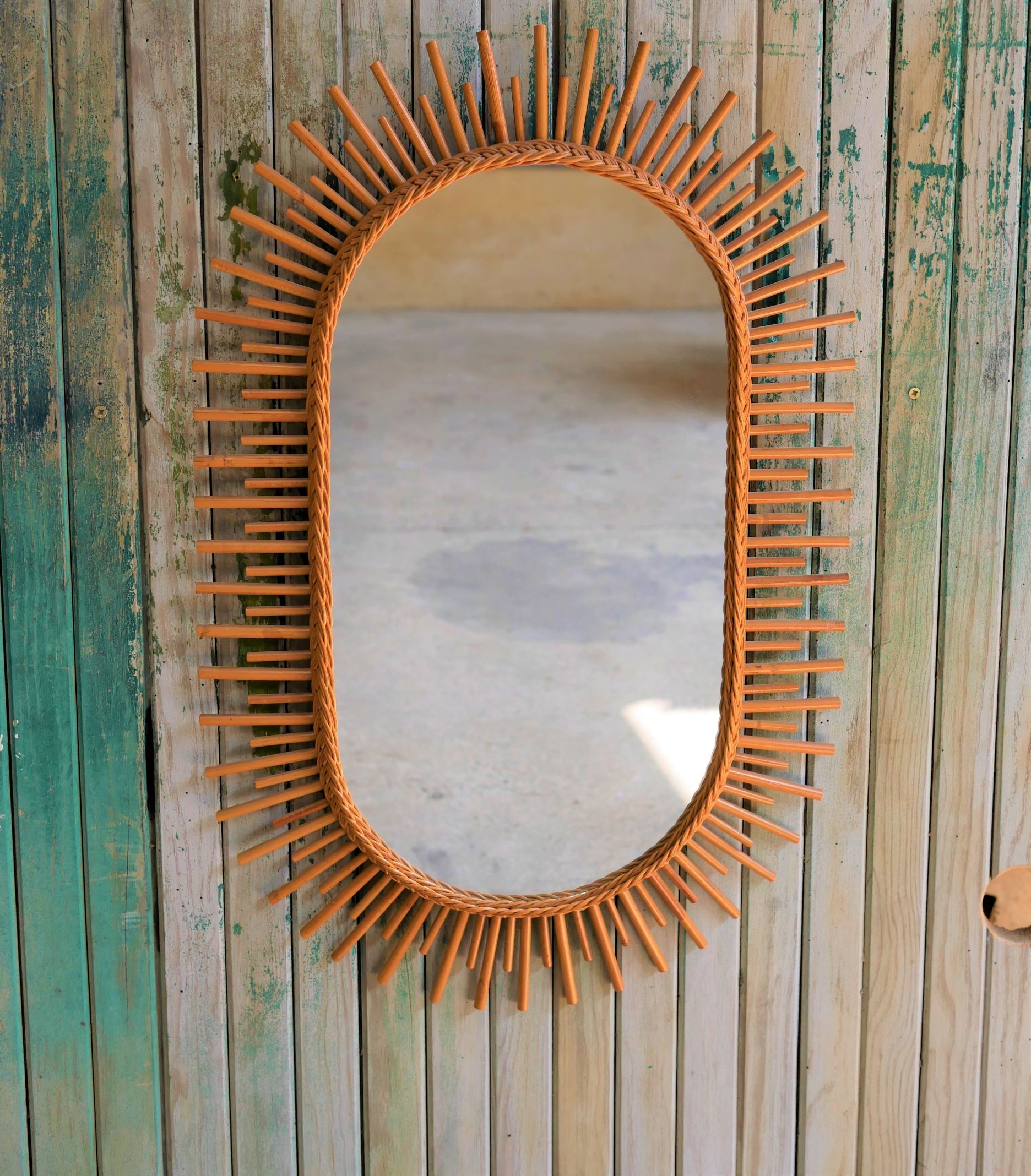Vintage rattan mirror 42x64cm