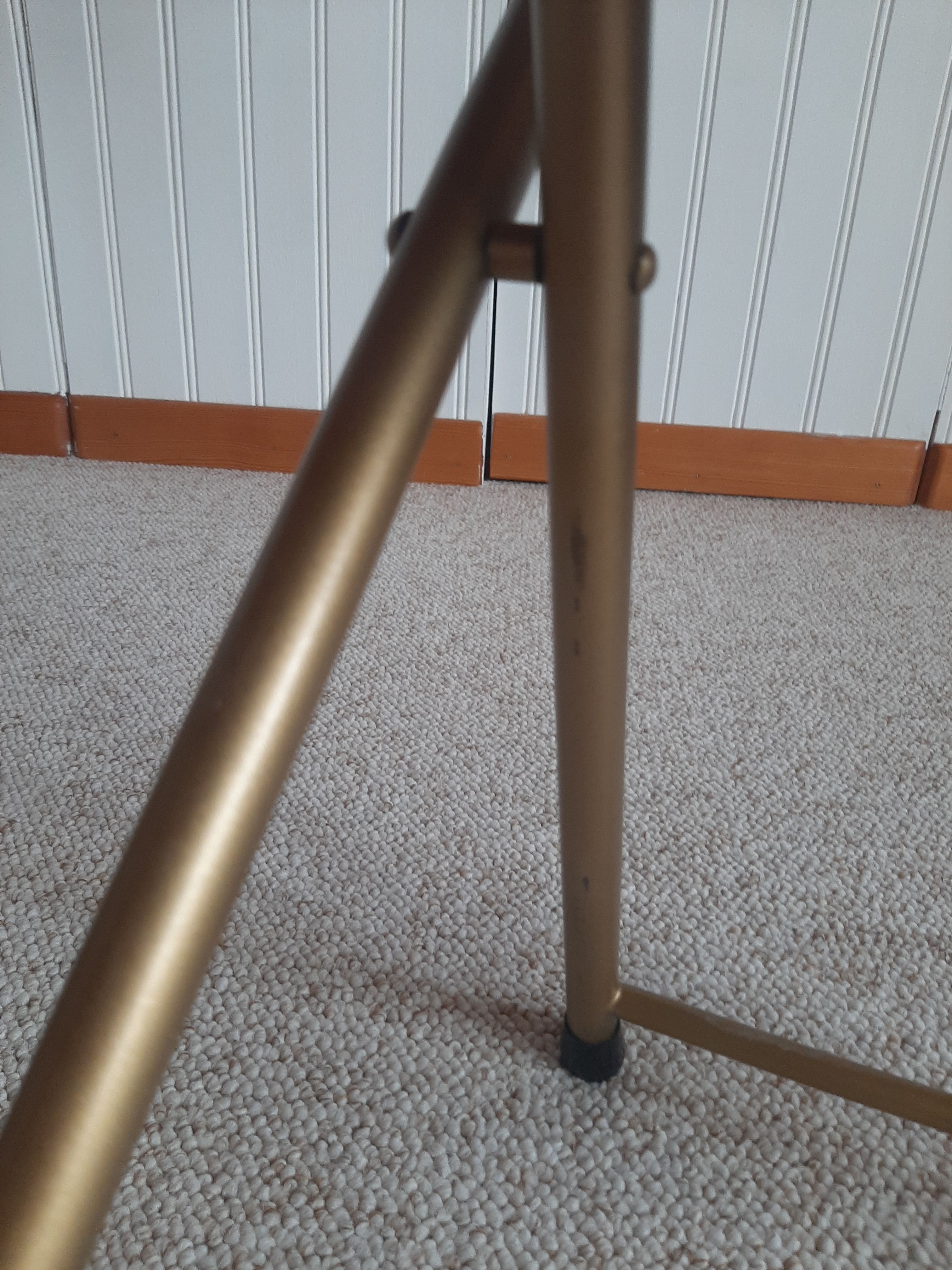 Chaise pliante structure tube et simili cuir