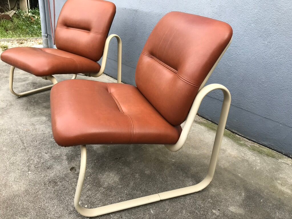 Pair of vintage Steelcase 1970 armchairs