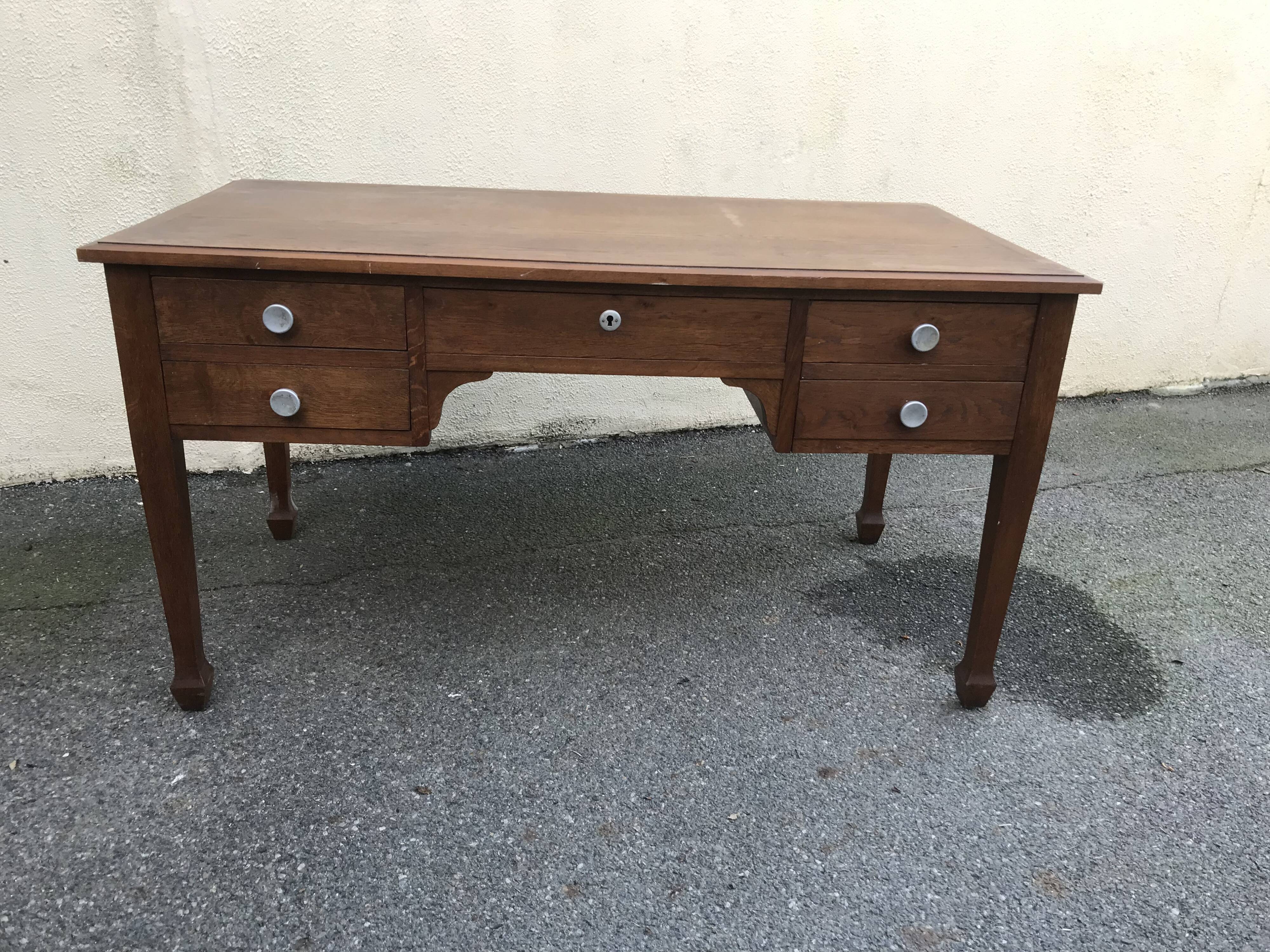 Arts and Crafts Office