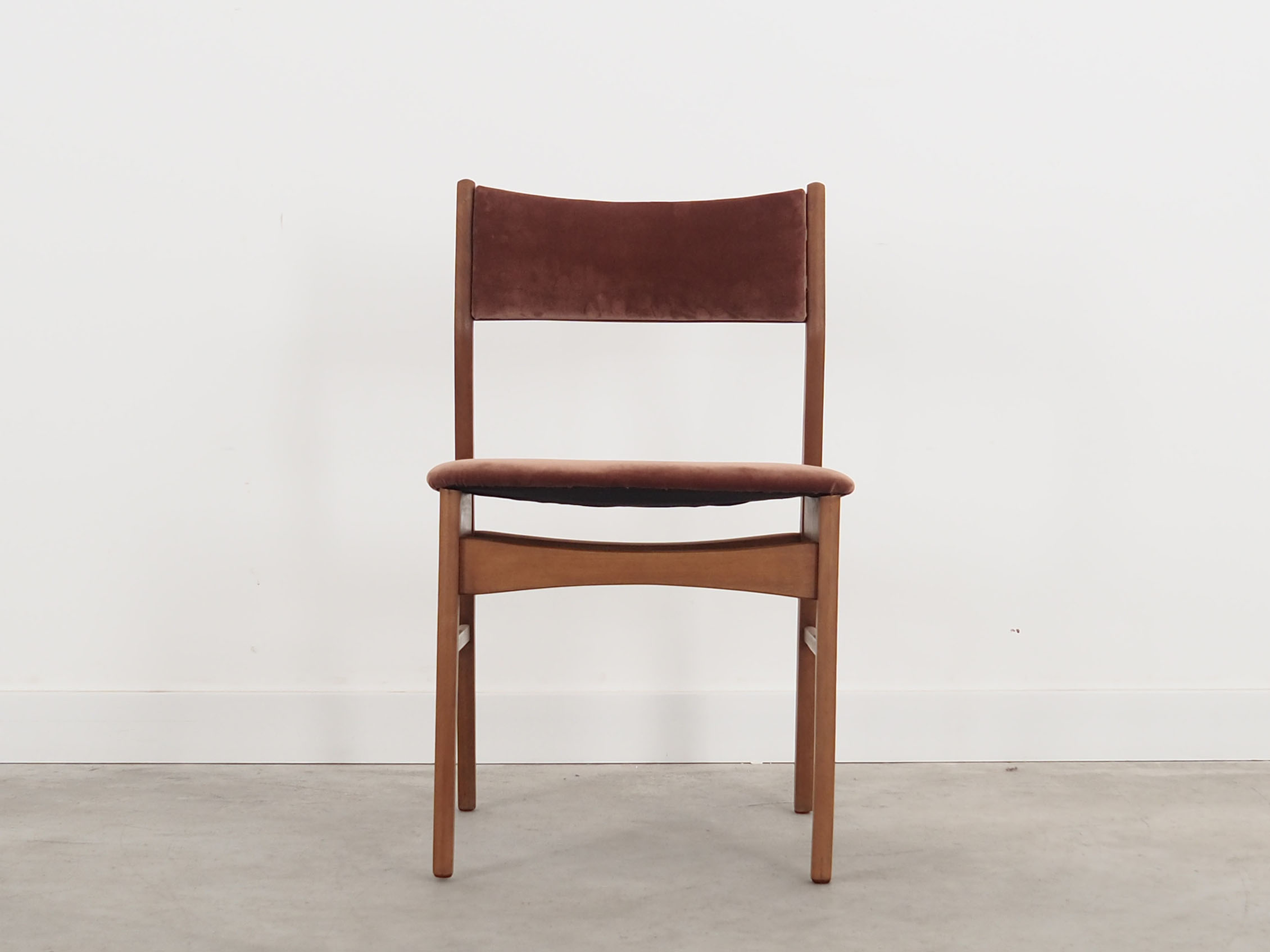 Set of six beech chairs, Danish design, 70s, made in Denmark