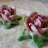 Roses anciennes en porcelaine de Dresde