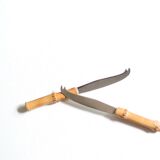 Set of 2 cheese knives bamboo handle, 60s