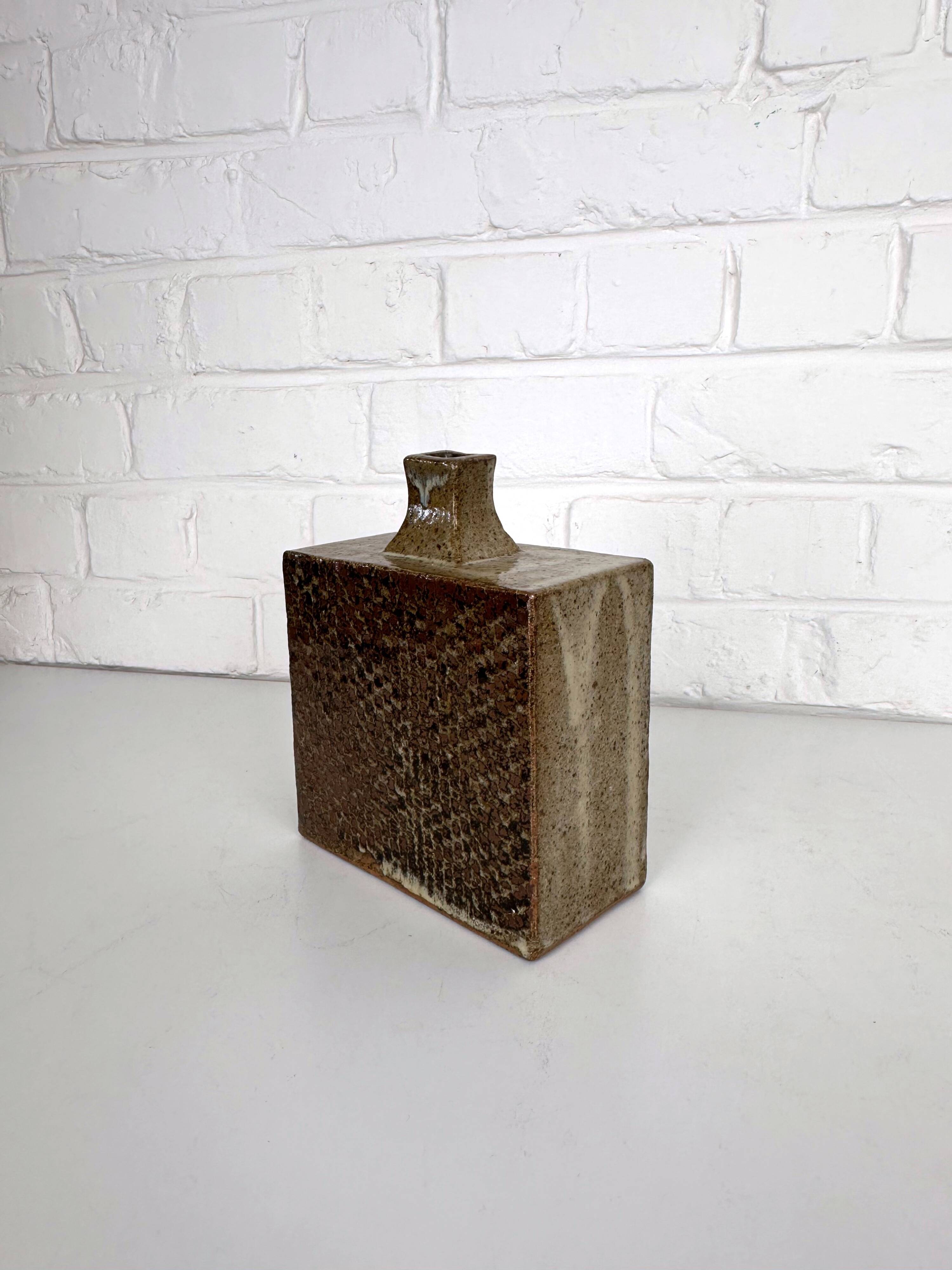 Sculptural stoneware vase in the style of Tatsuzo Shimaoka, Denmark, 1970.