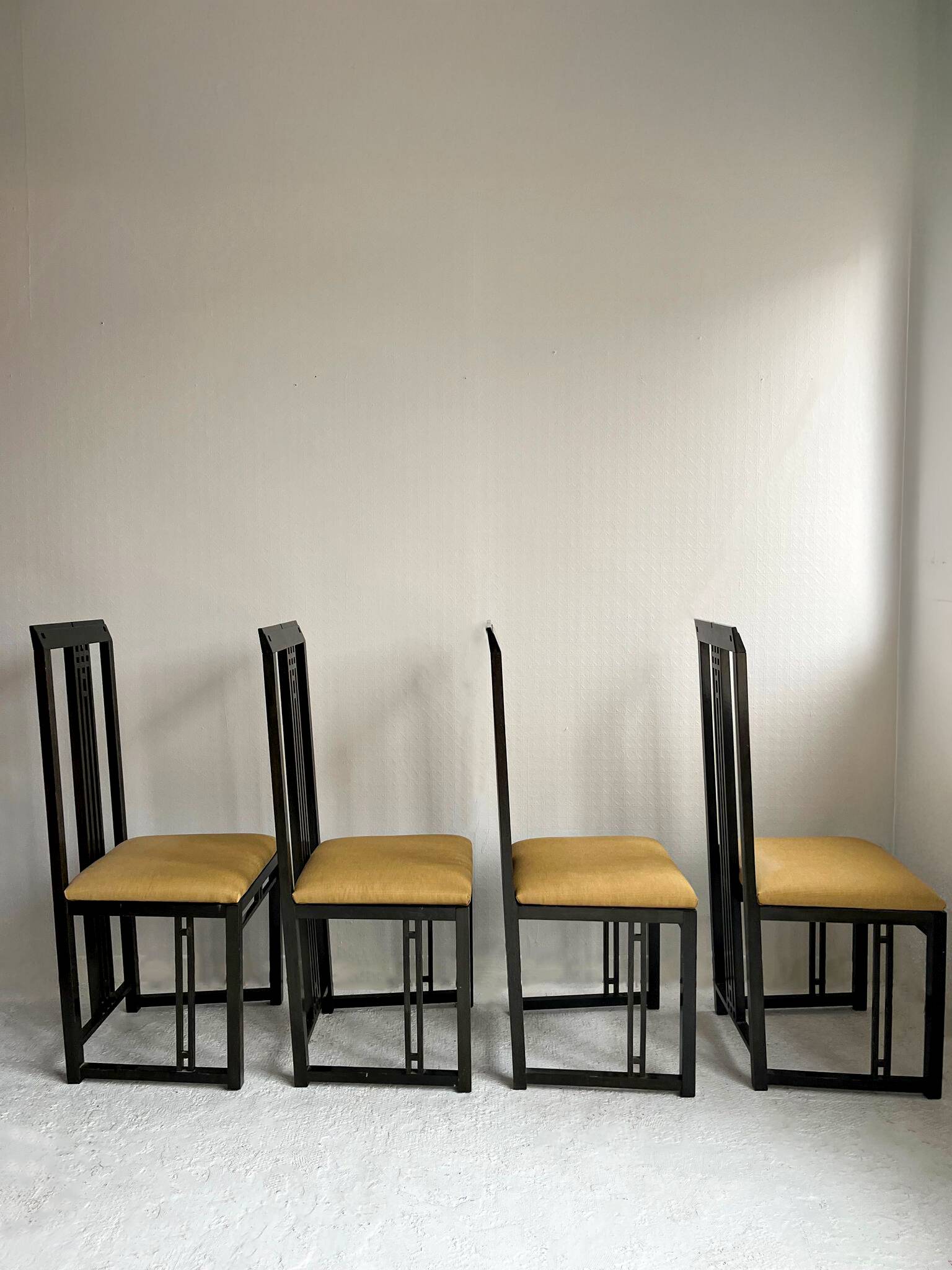 Set of 4 black wooden chairs from the 1970s - "galaxy" model