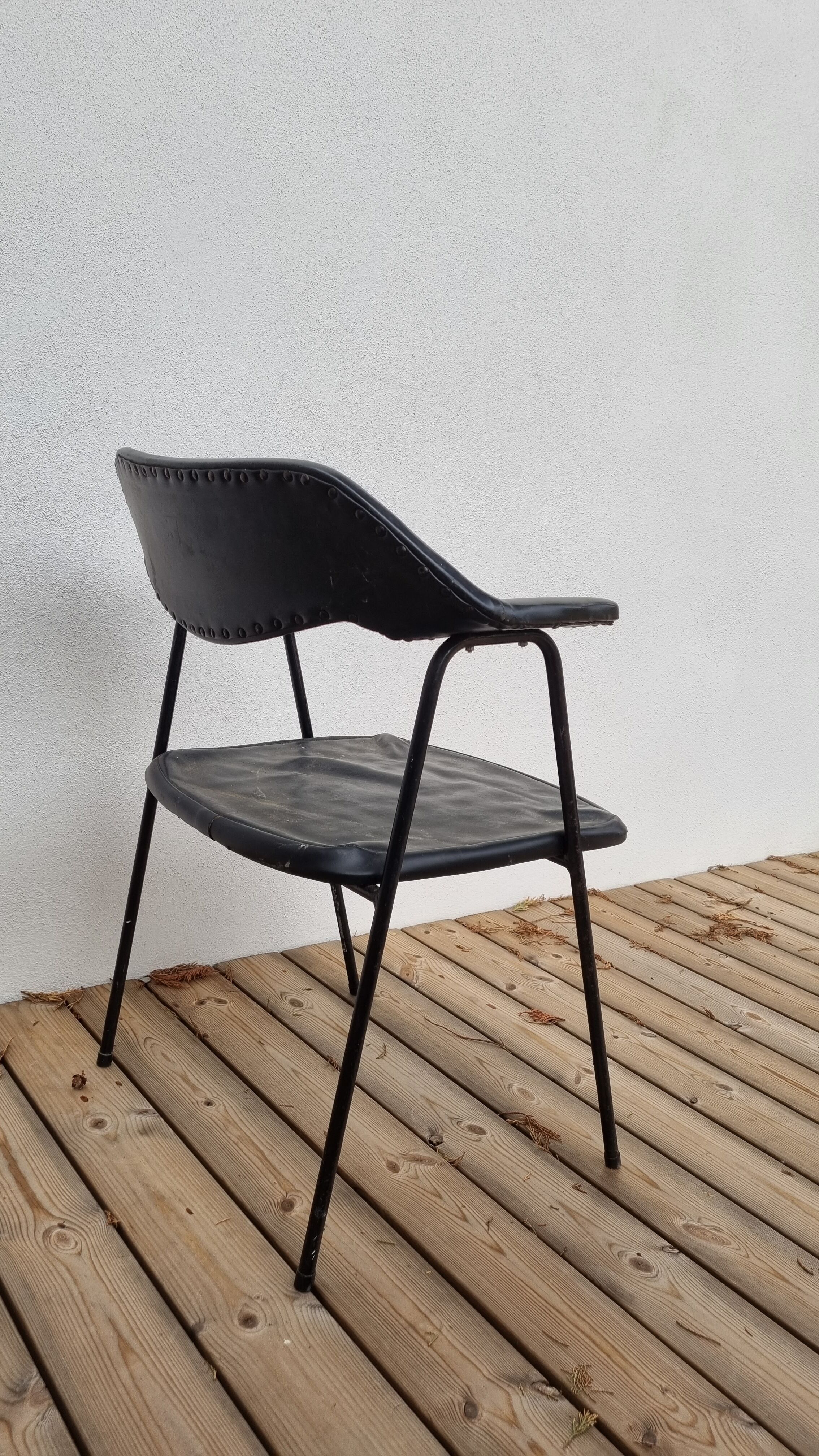 vintage robin day armchair