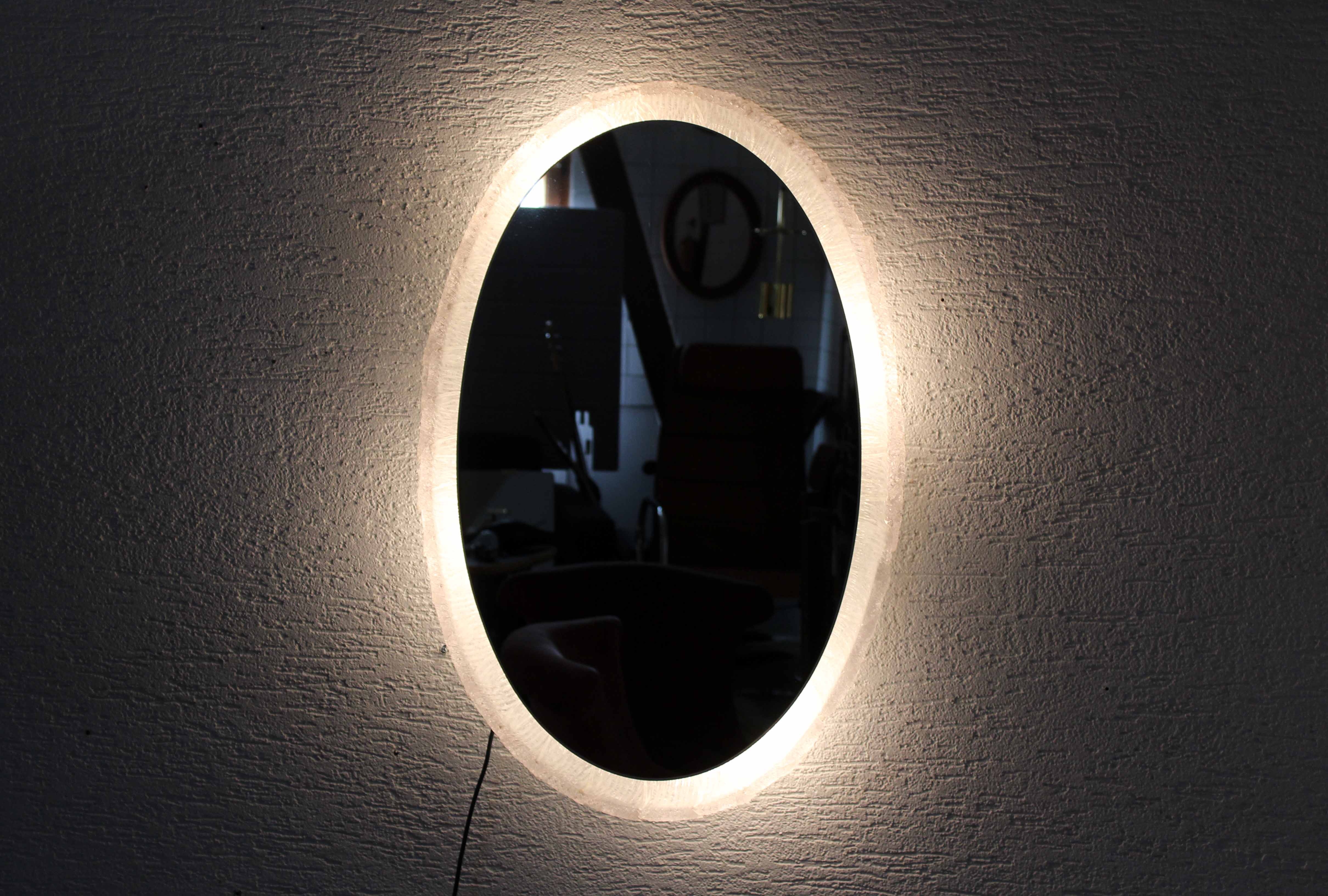 Vintage illuminated mirror, 87x57 cm
