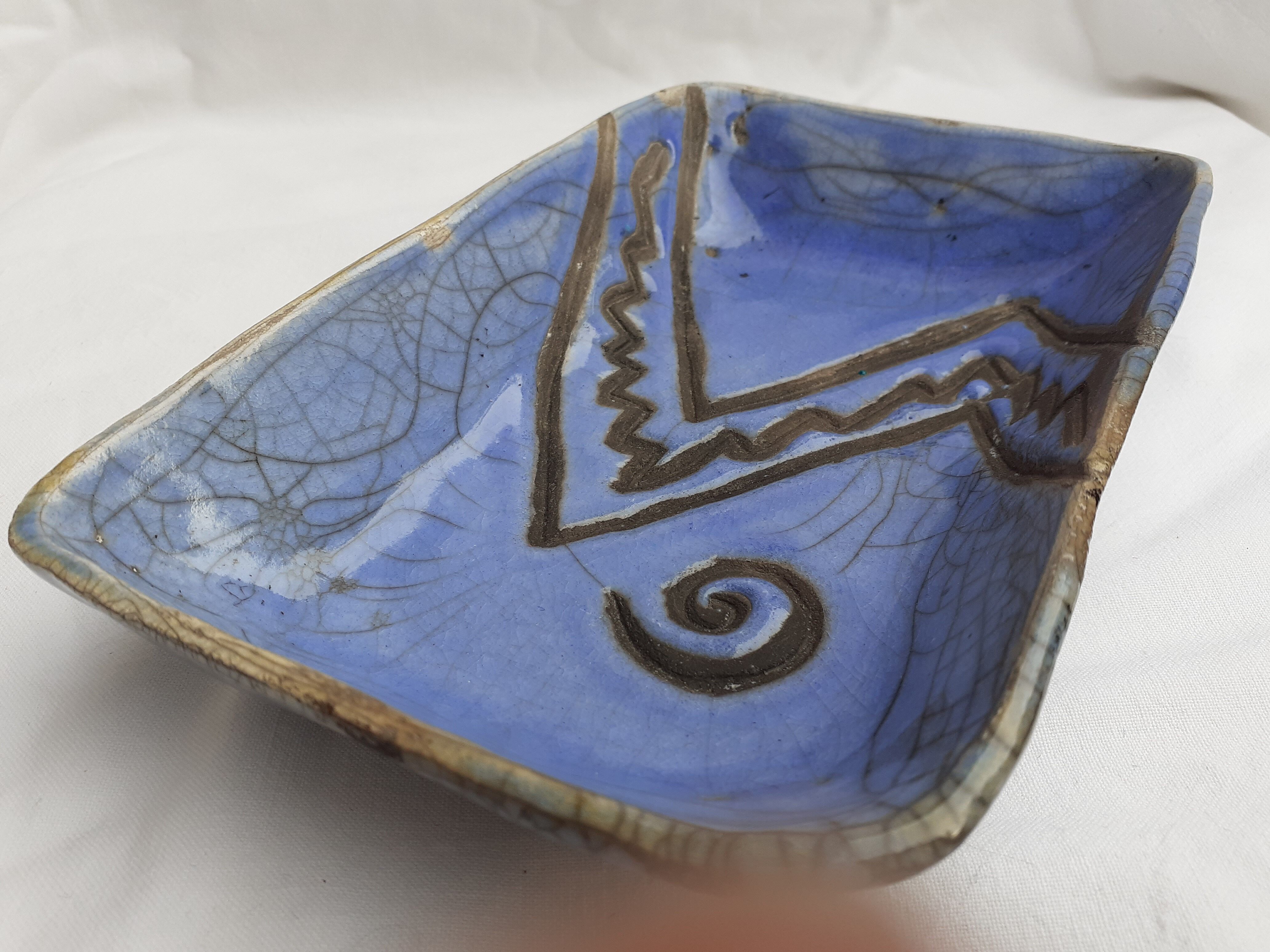 Ceramic trinket bowl