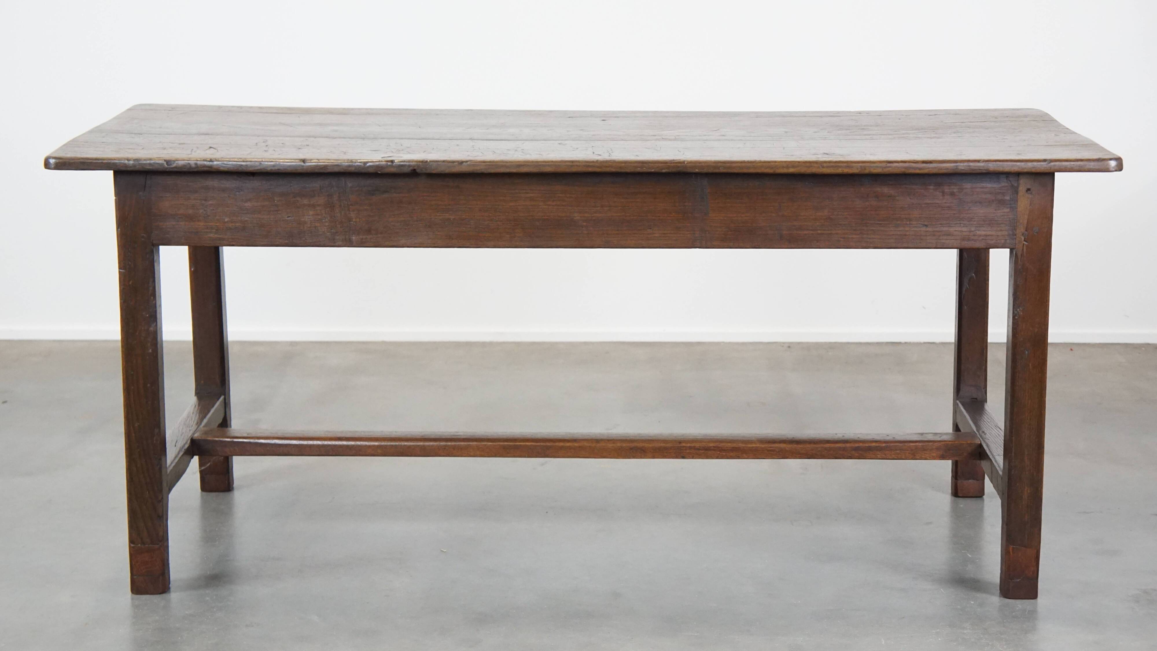 Early 19th-Century French Oak Dining Table with One Drawer