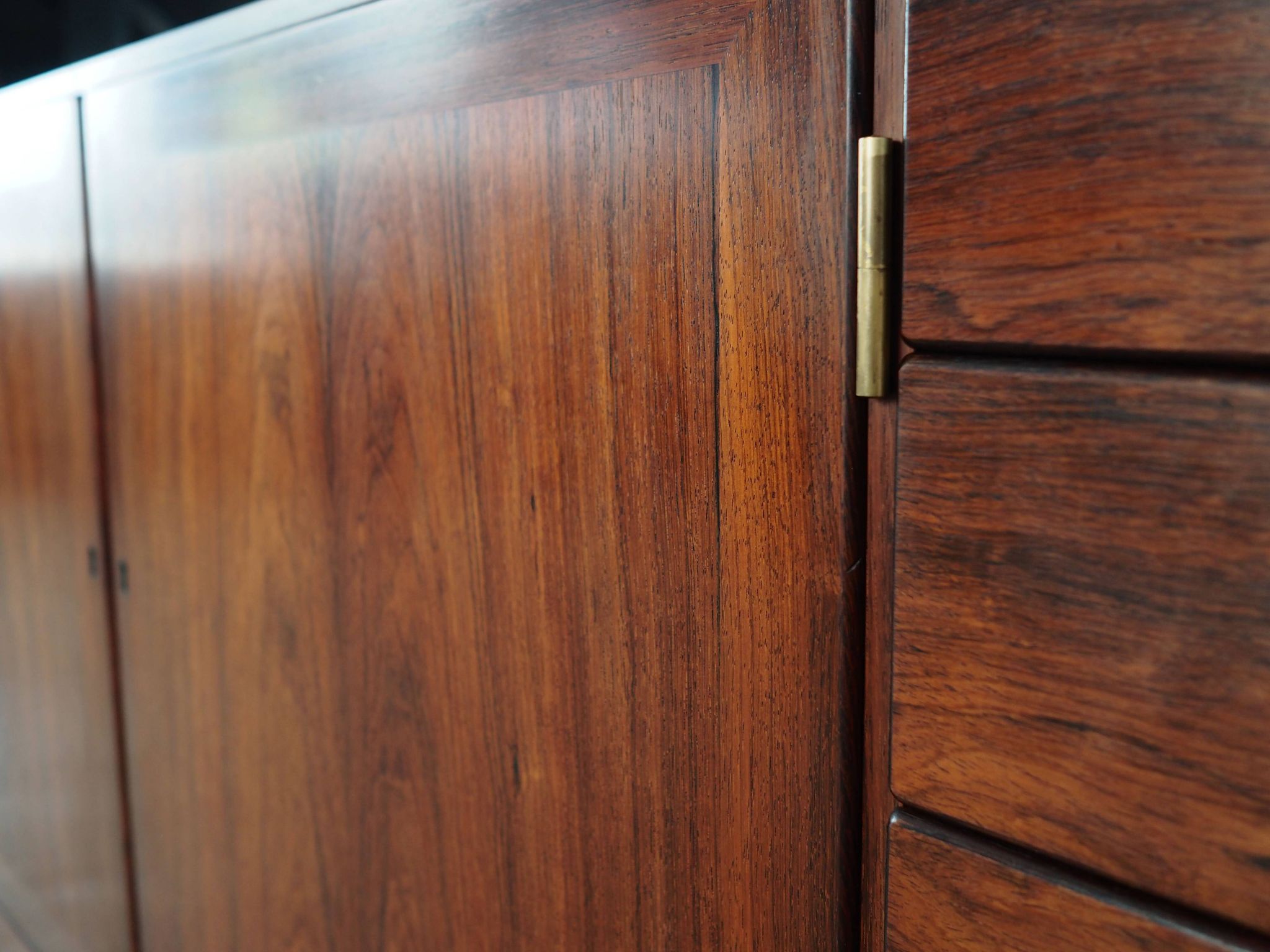 Enfilade en palissandre, design danois, années 1970, designer : Kai Winding