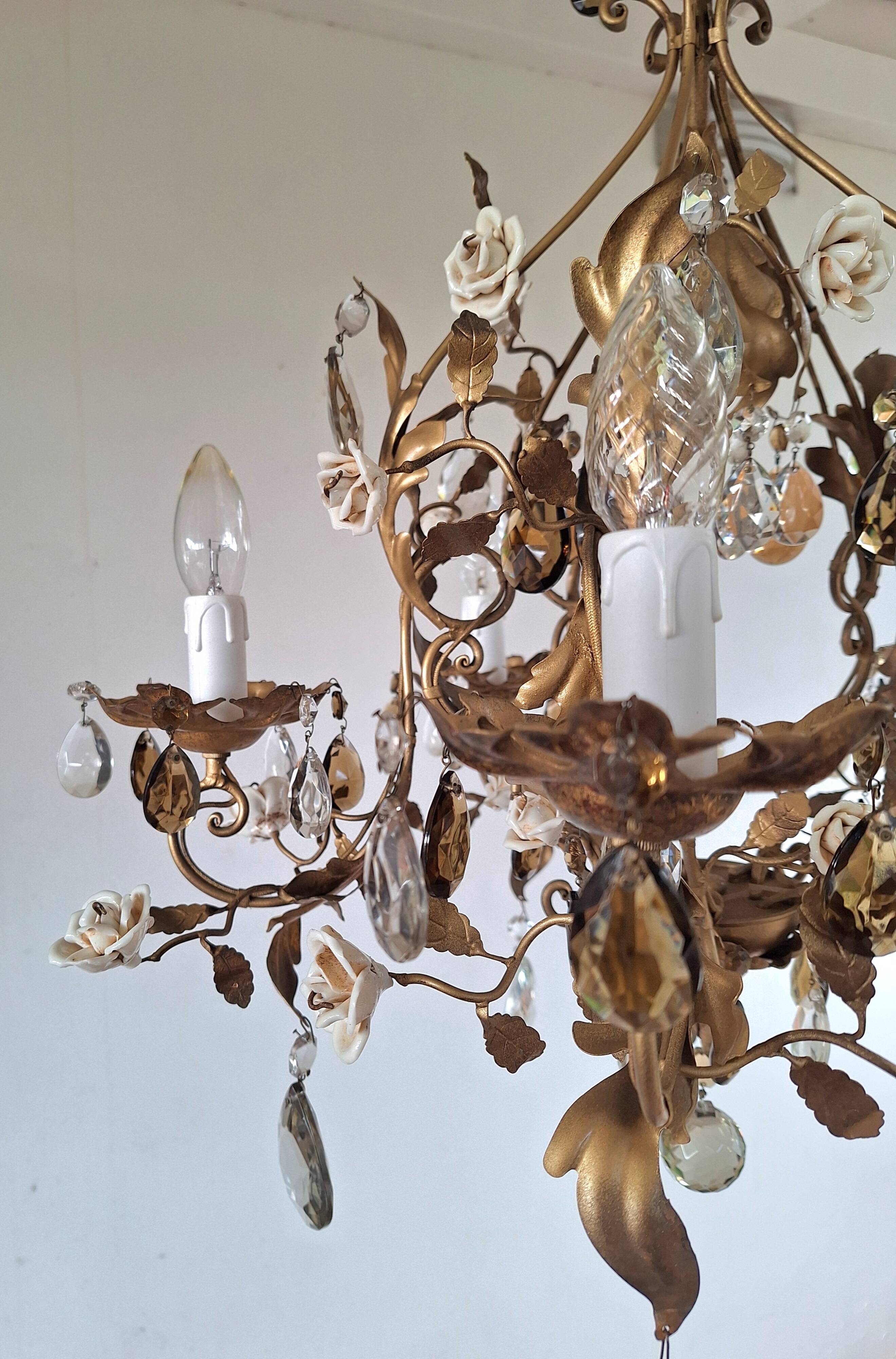 Lustre italien antique à 5 bras, roses en céramique et gouttes de cristal *ROMANCE*