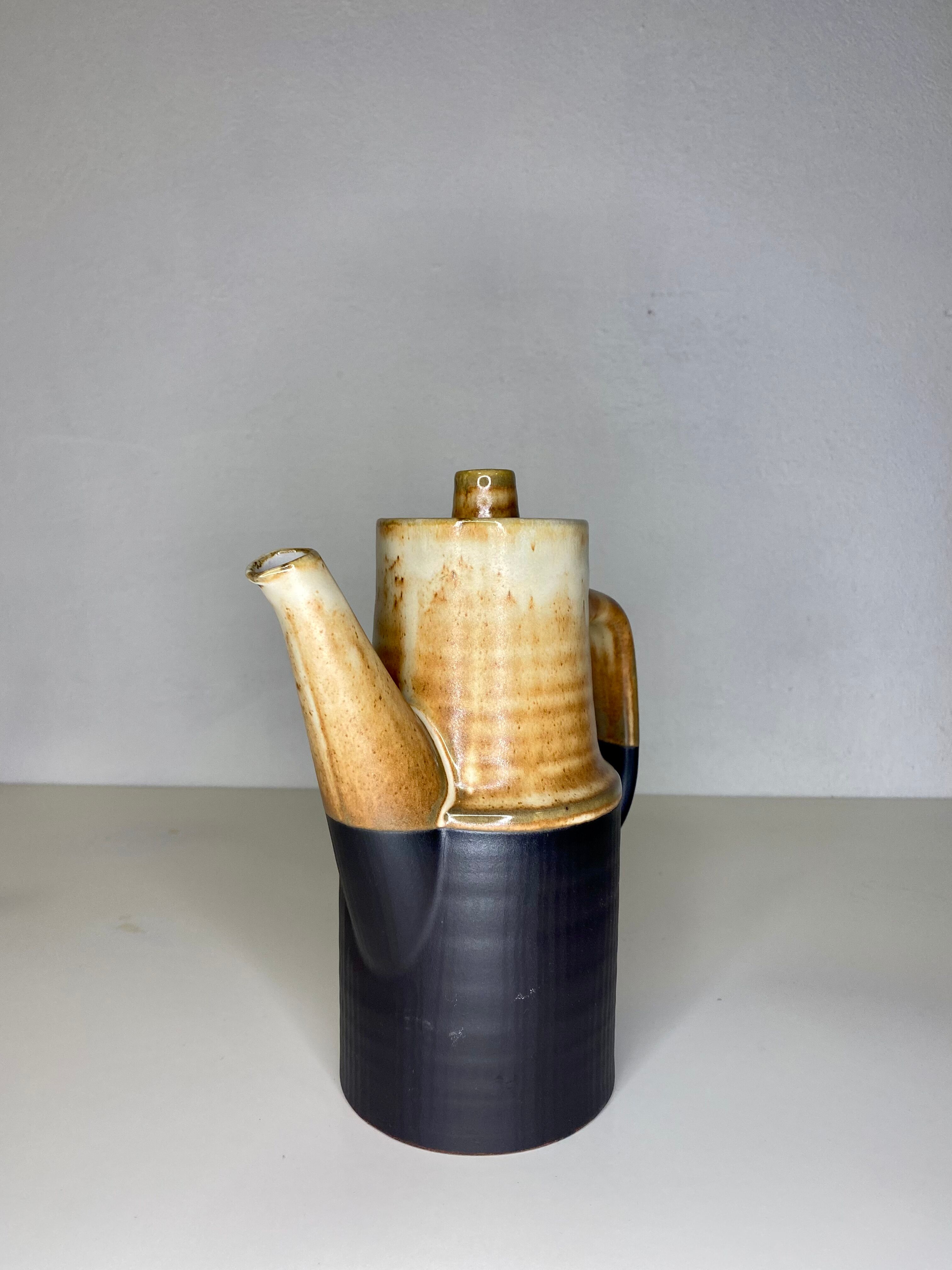Vintage two-tone coffee maker "Gotek colonia tovar Venezuela"