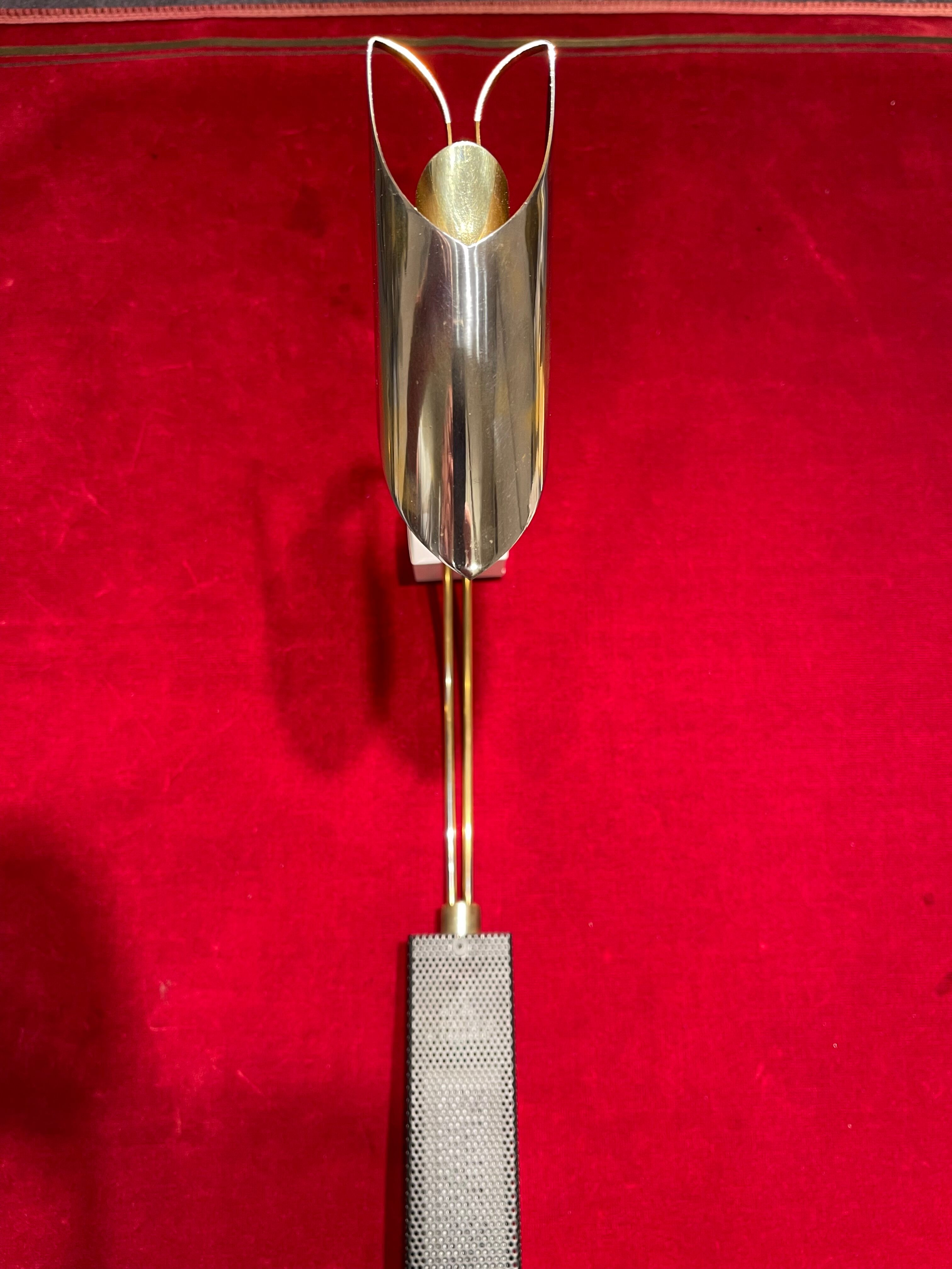 Phoenix brass picture light