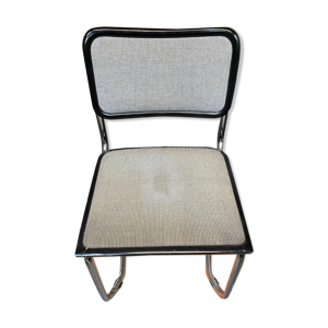 Chaise en tissu noir