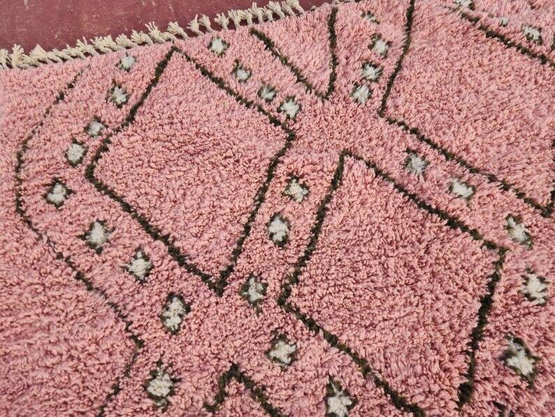 Moroccan geometric rug pink 150/250cm