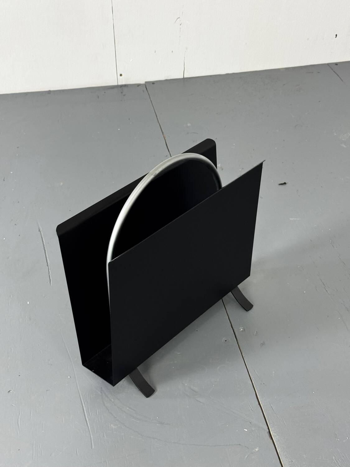 Porte-revues de style Bauhaus par Gispen, années 1930