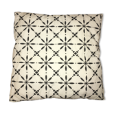 Coussin à motifs géométriques