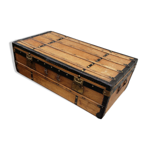 malle ancienne en bois