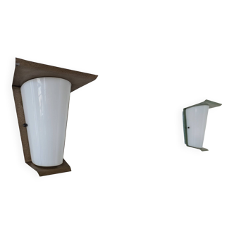 Pair of wall lights from the 50s/60s, metal and perspex.