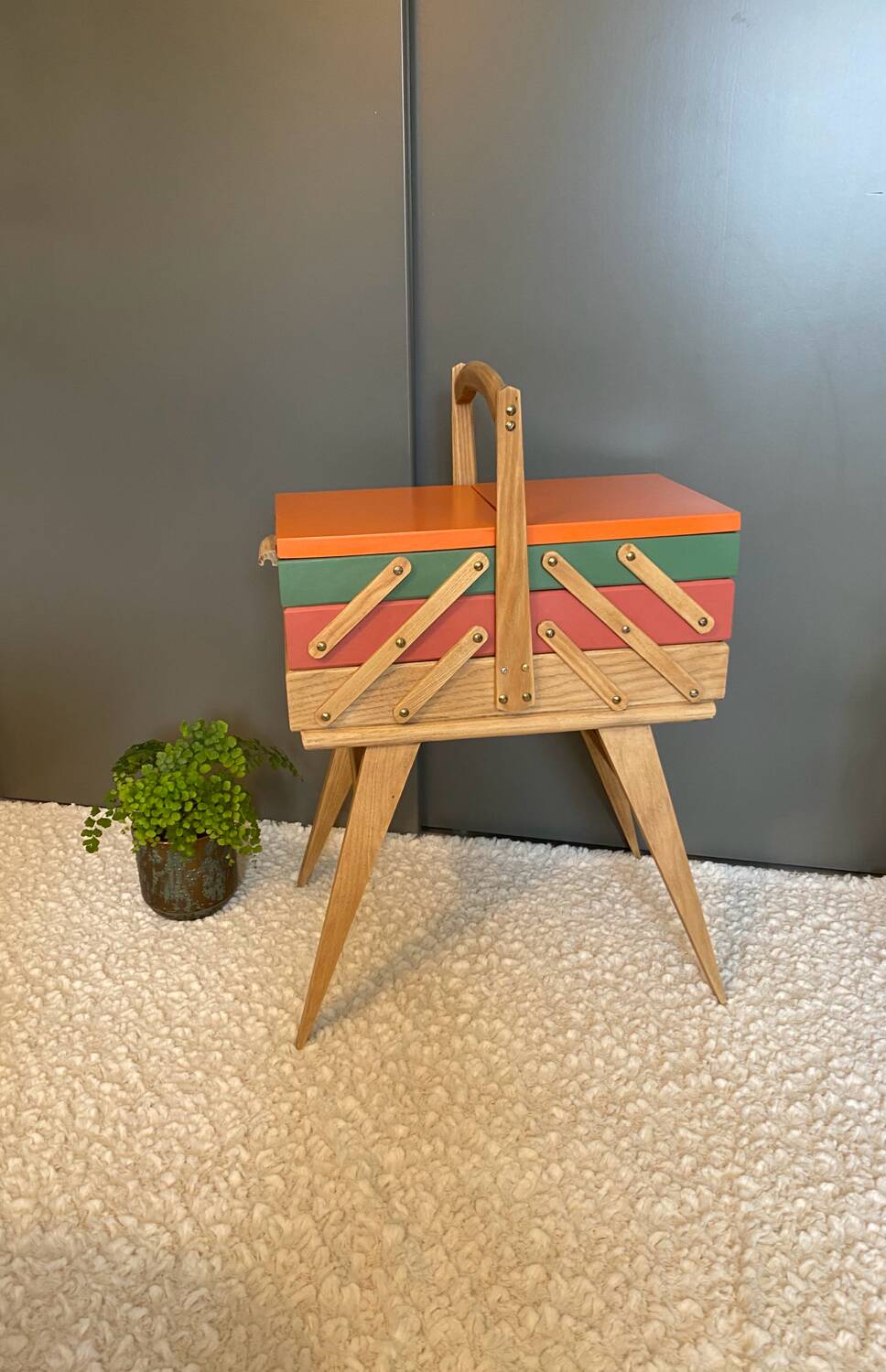 Vintage worker, sewing box with compass feet, 70s Scandinavian style.