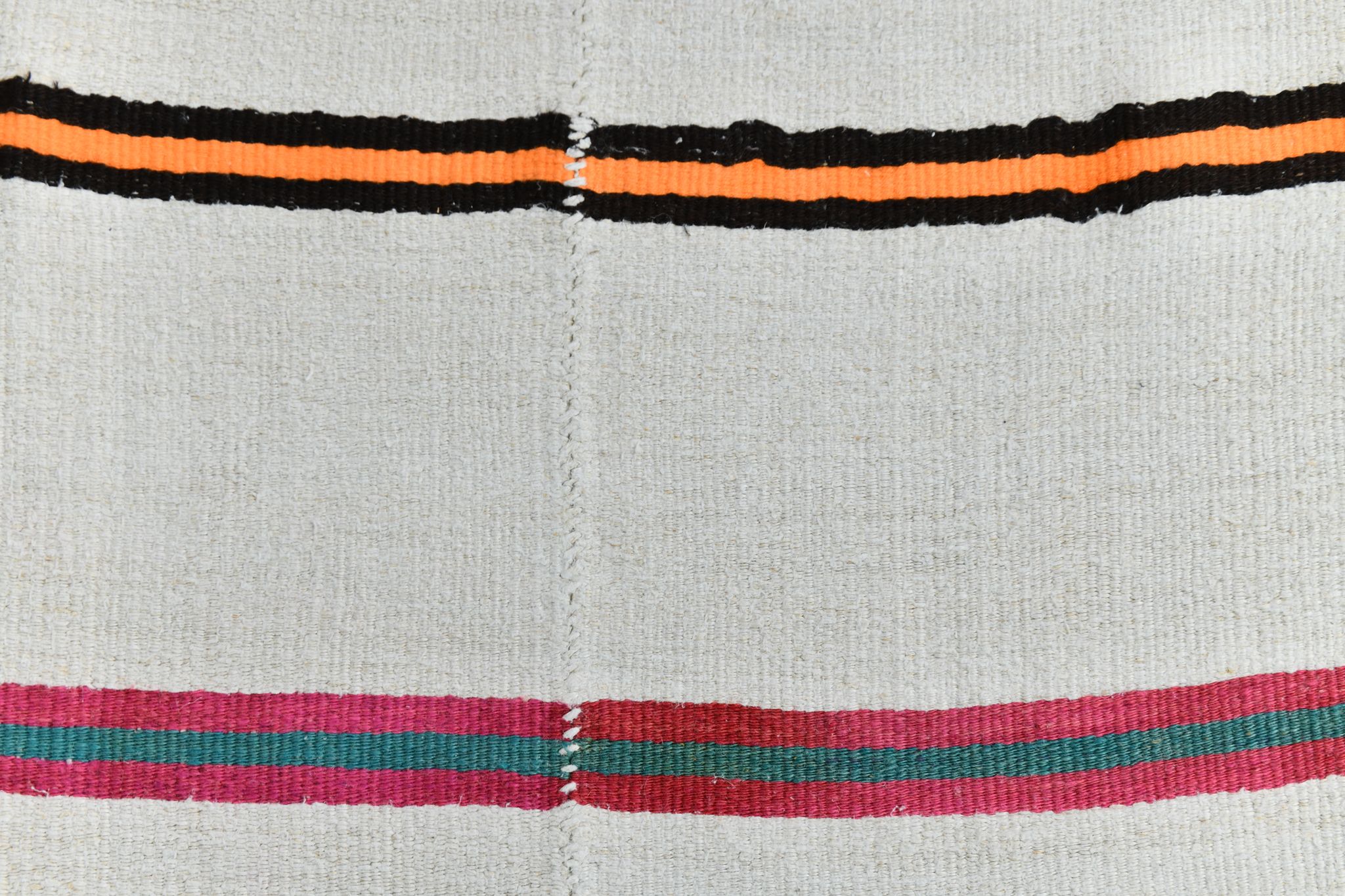 6x8 pinstriped turkish rug, 184x253cm