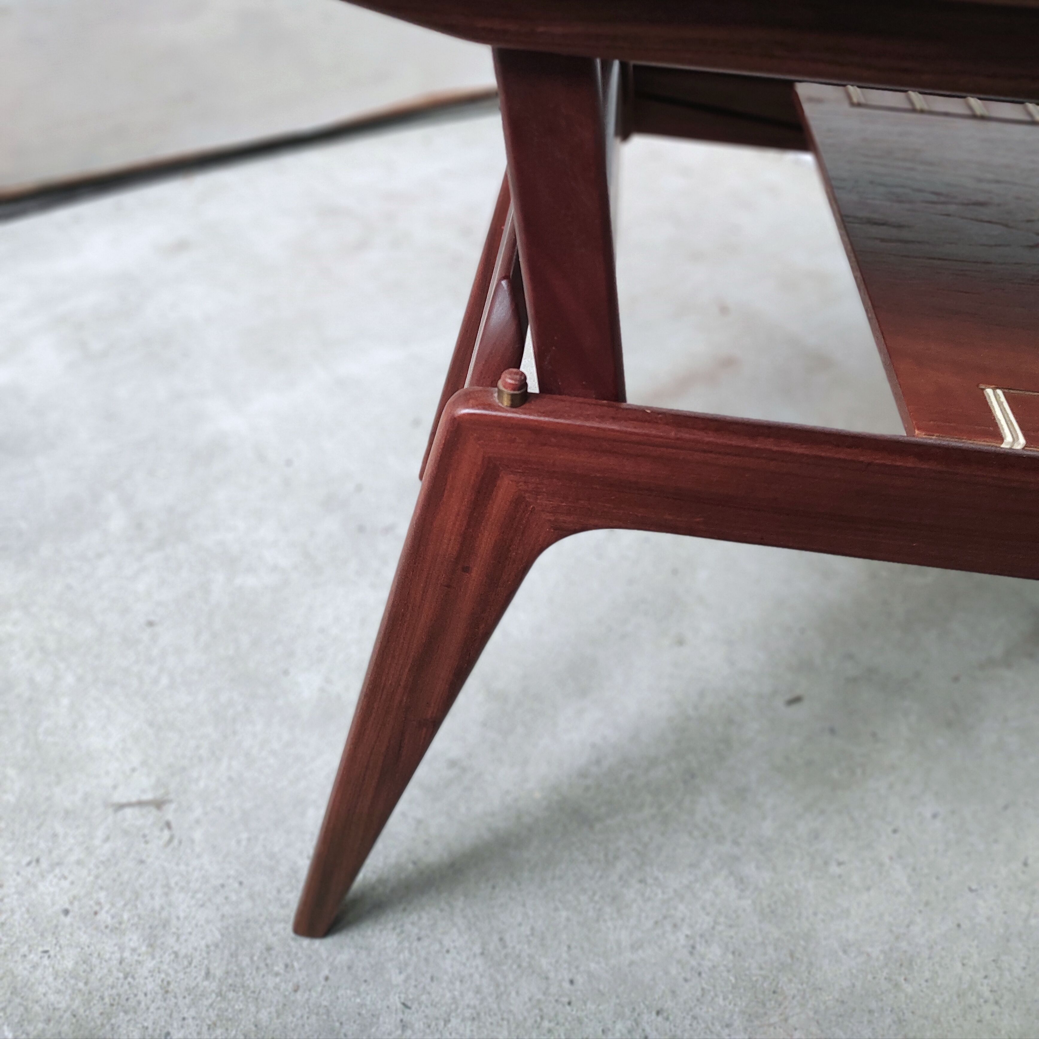 Teak liftable coffee table, Denmark - 1960