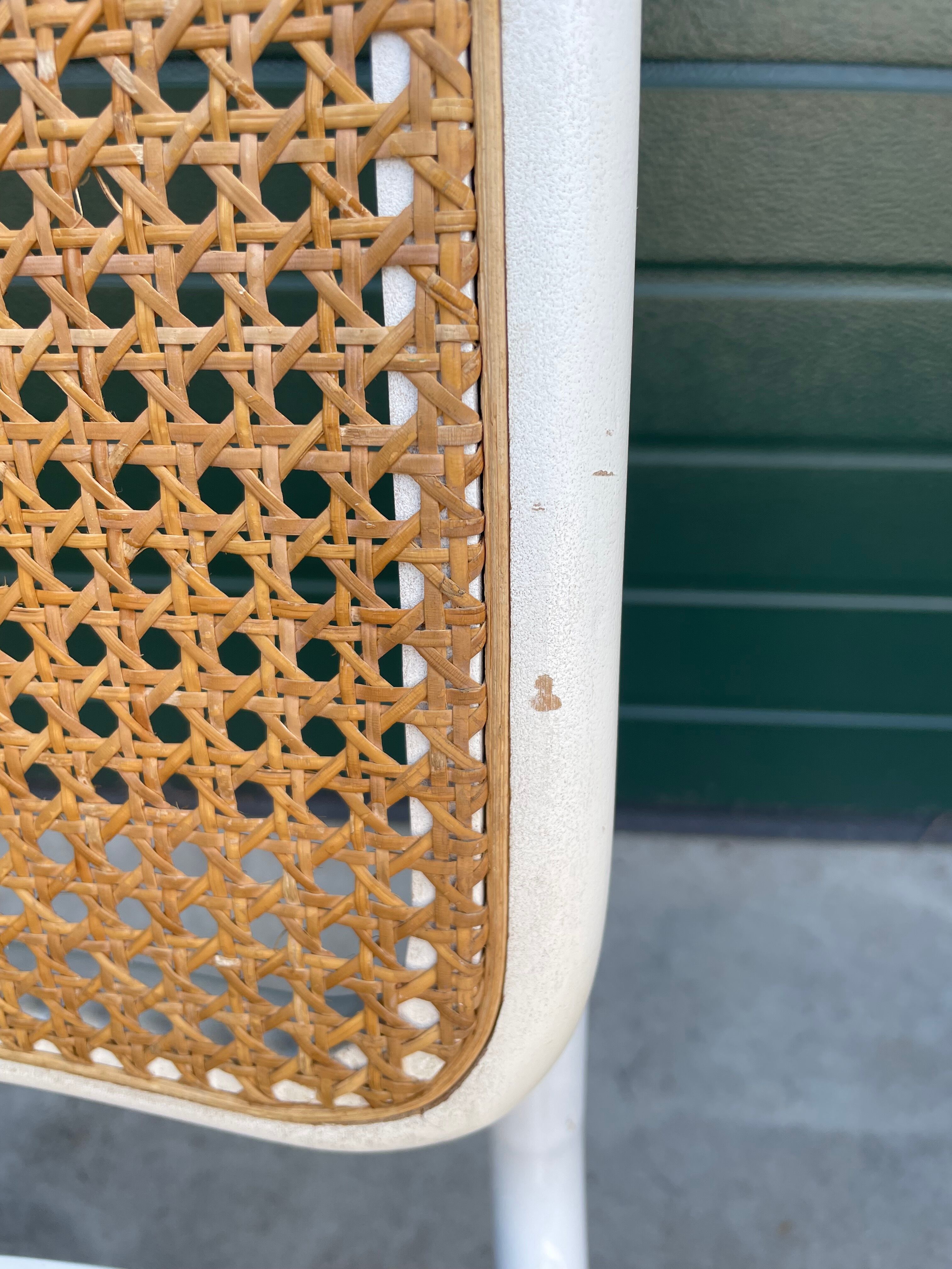 Set of 4 Cesca b32 model chairs in white by Marcel Breuer
