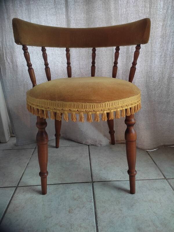 Toad armchair wood yellow ocher velvet fabric