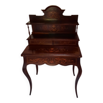 Napoleon III style happiness of the day