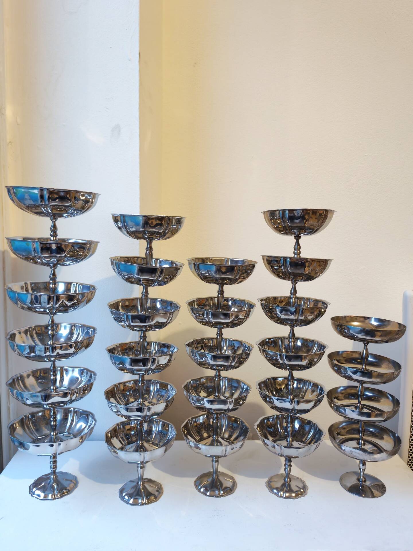 27 coupes en acier chromé inoxydable