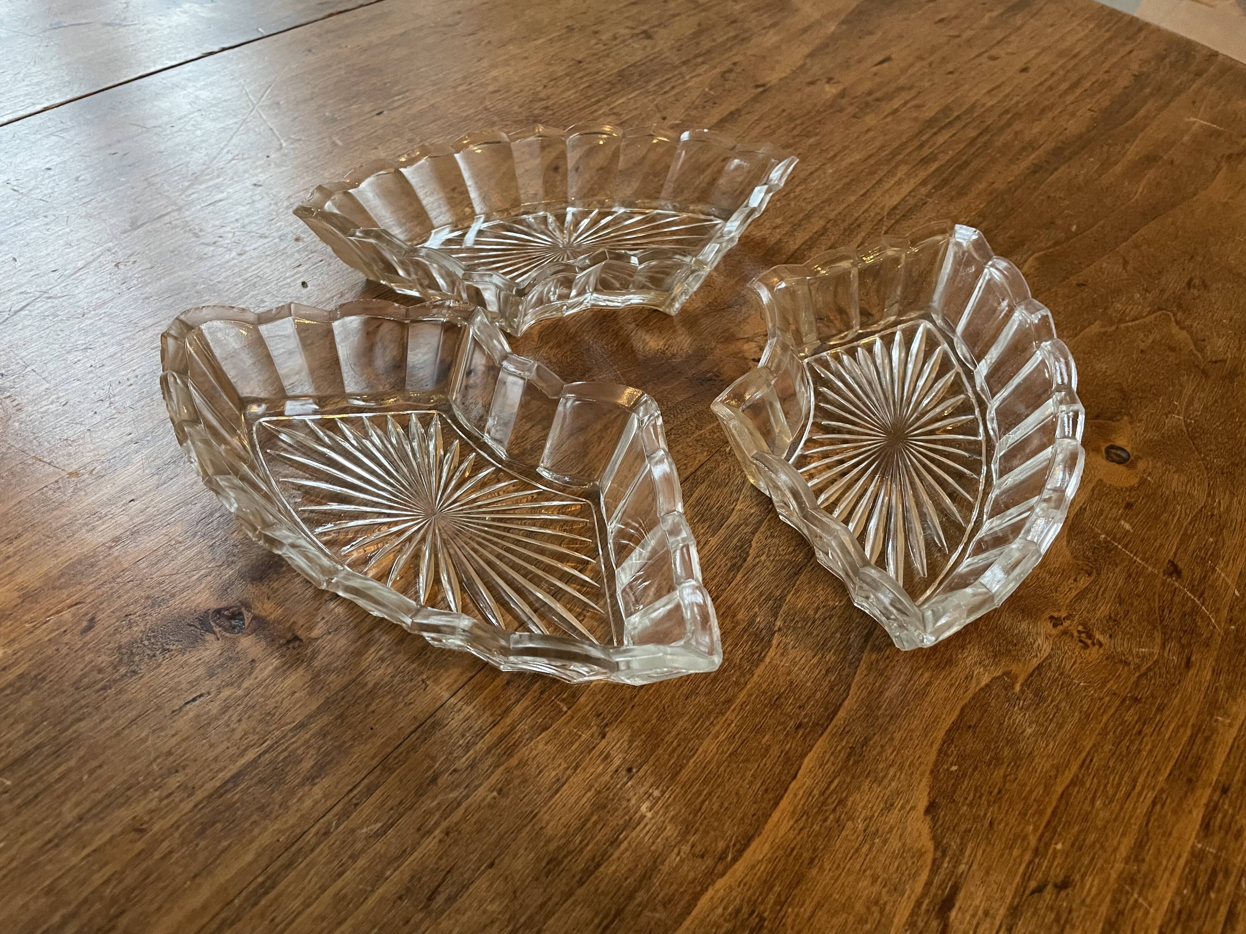 Set of 3 cut glass aperitif bowls - old, vintage