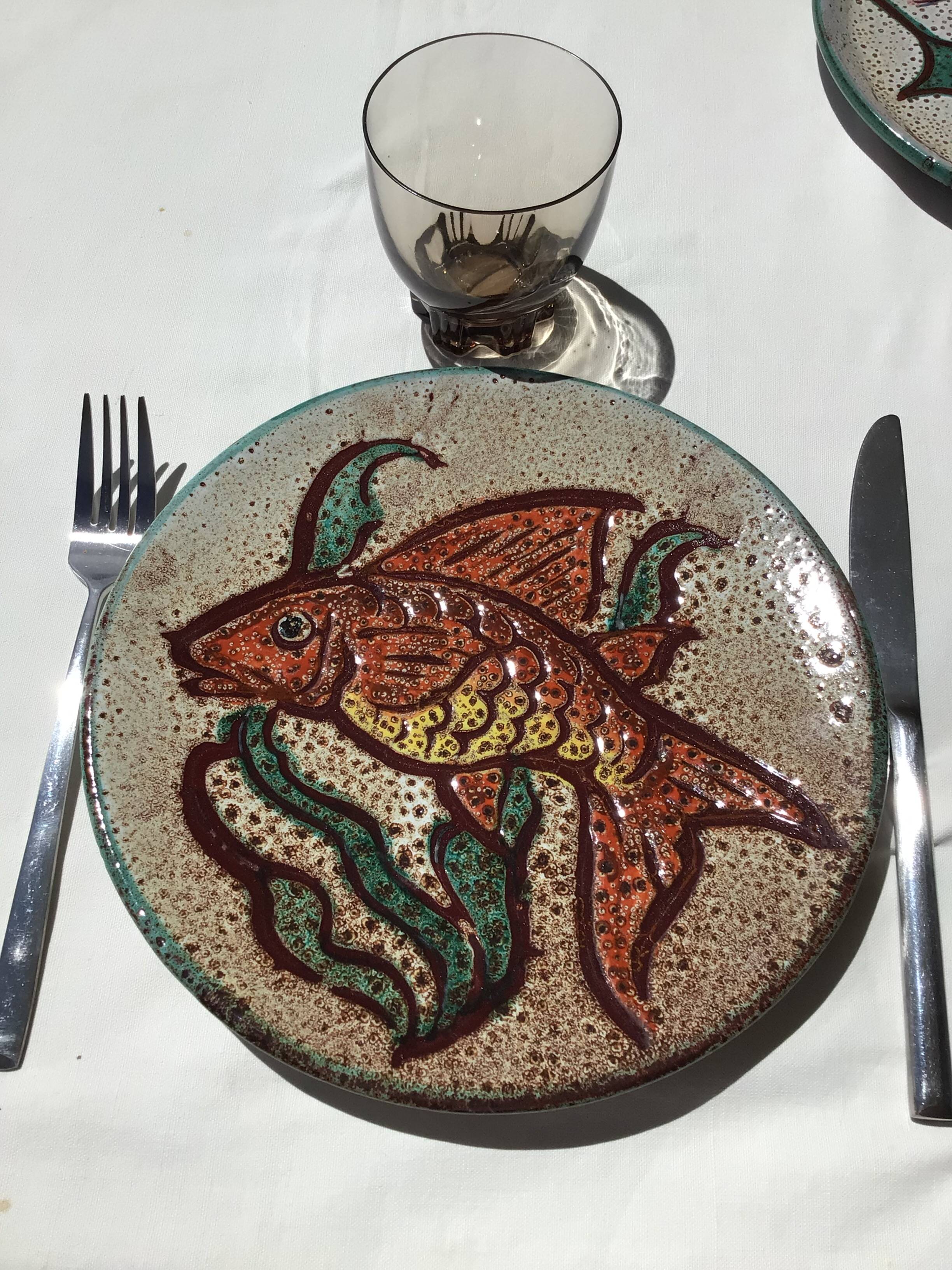 Flat plate Vallauris fish hand decor G