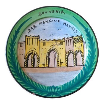 Ancien plat marocain en terre cuite émaillée  bab mansour meknès signé alâm