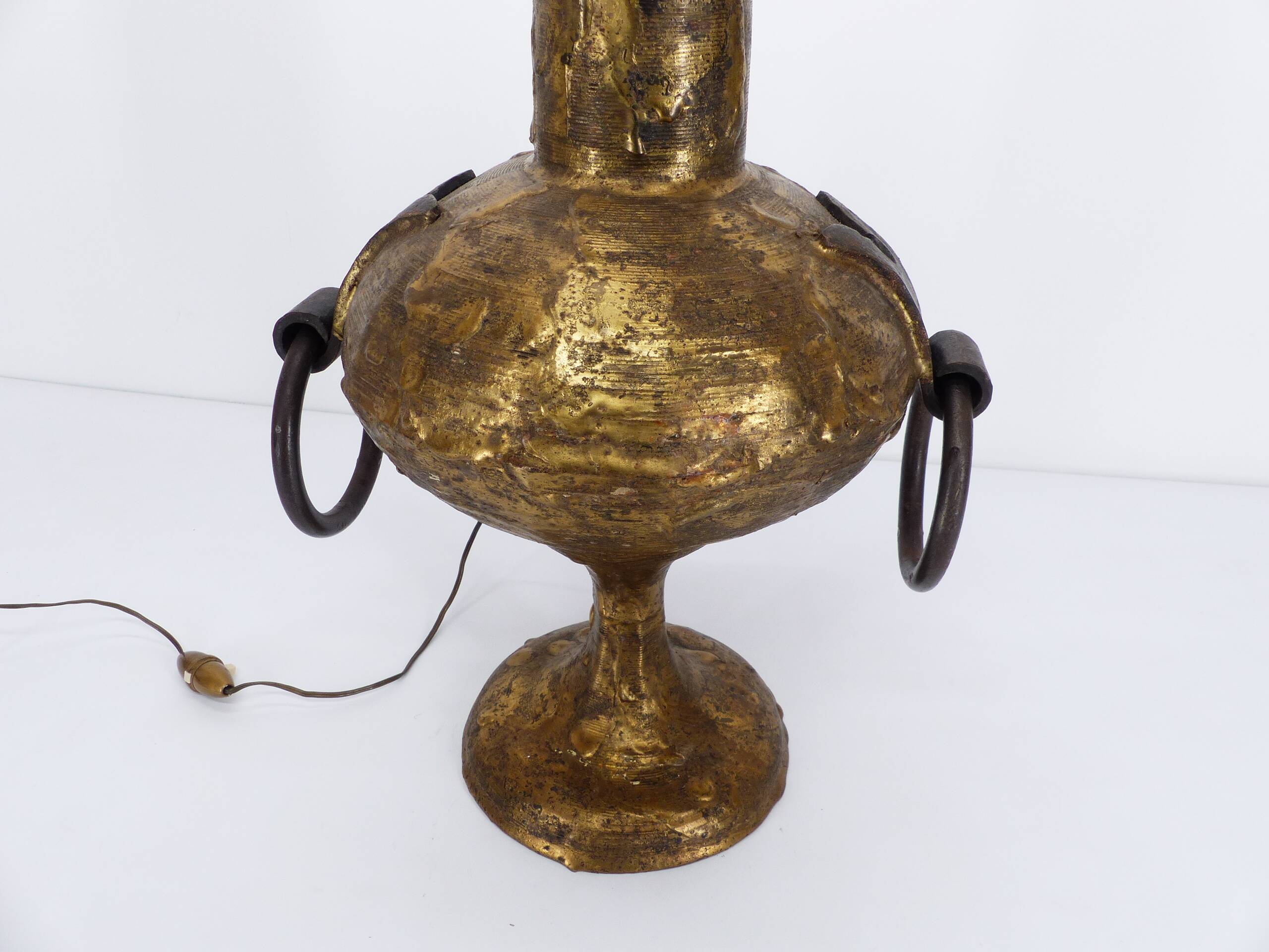 Brutalist lamp in gilded bronze Max BRE 1970