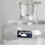 Glass carafe with spherical stopper