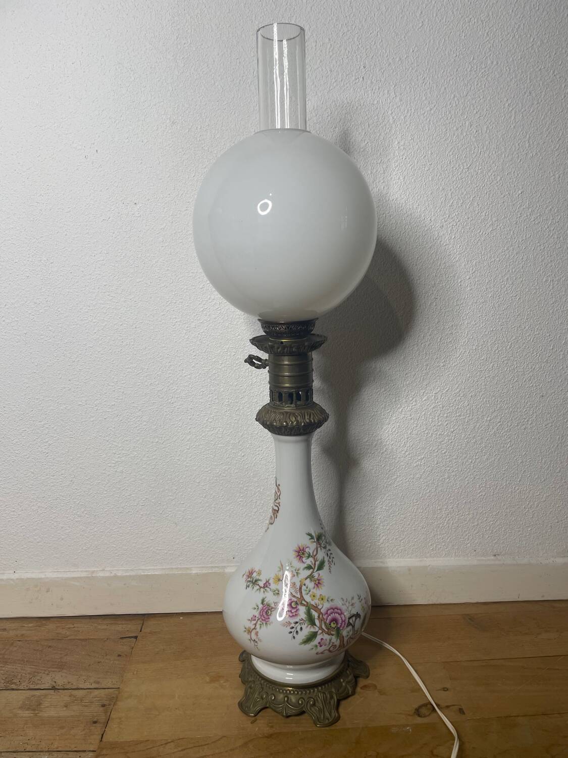 Old Napoleon 3 globe electrified oil lamp in opaline