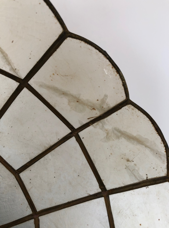 Mother-of-pearl hanging lamp