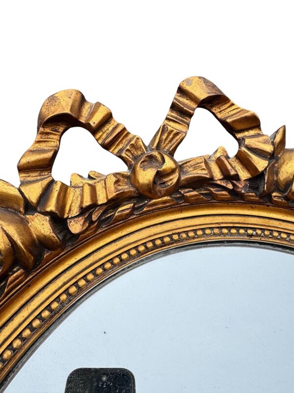 Miroir rond au ruban de style Louis XVI – 19eme