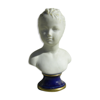 Small porcelain bust