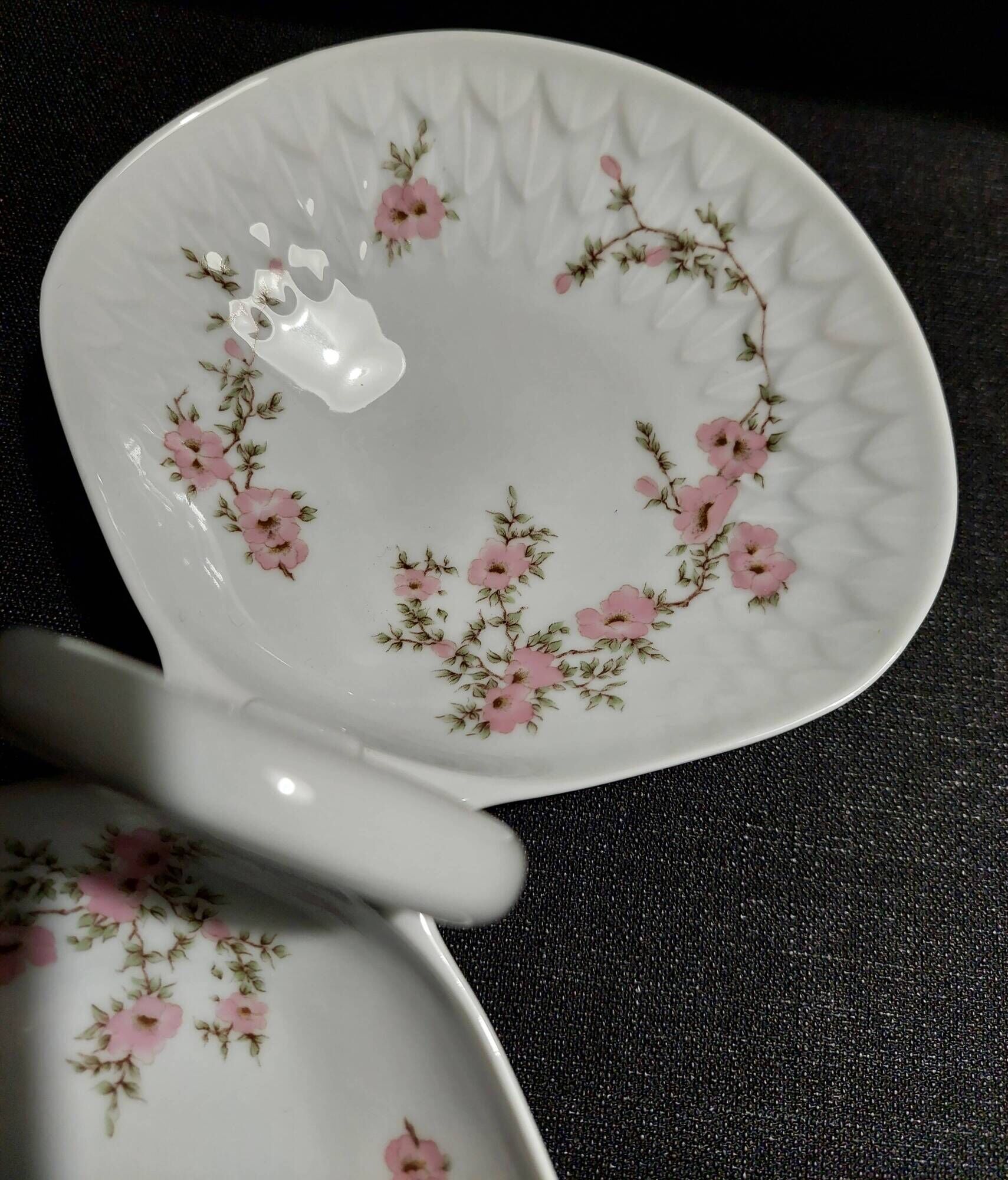 Servant aperitif porcelain dish Bernardaud Limoges decor Amandine