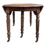 Round/rectangle table with extensions on casters