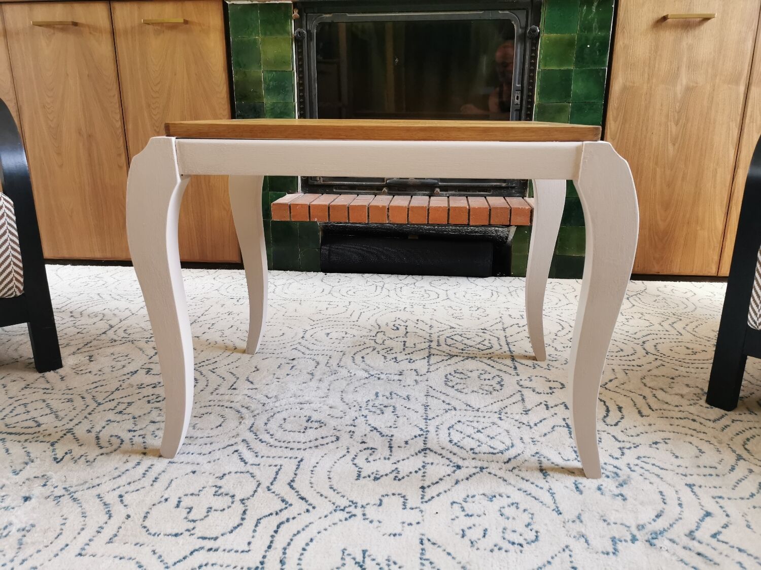 Table basse art déco relookée, pieds galbés