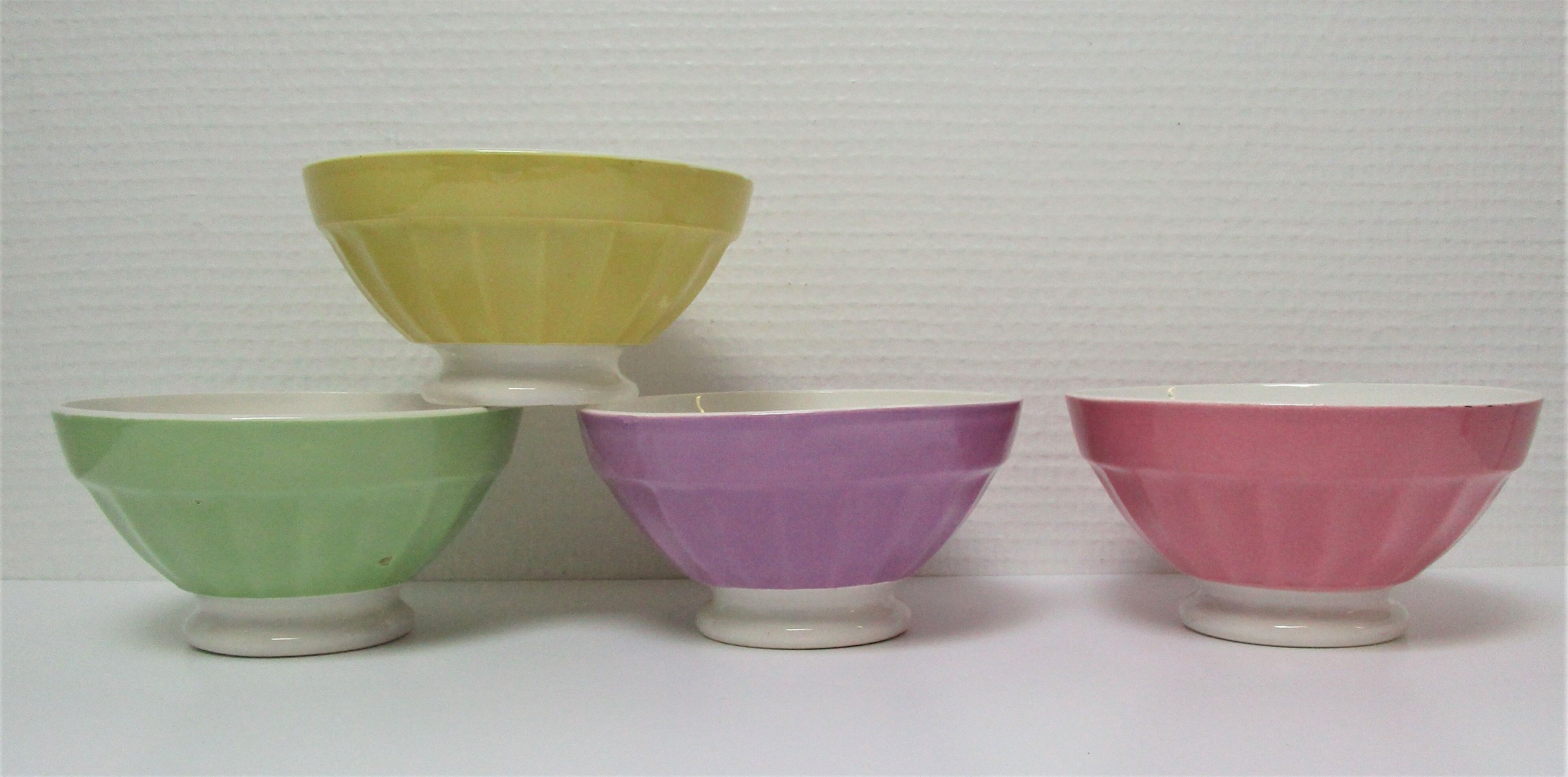 Four bowls Digoin Sarreguemines old pastel tones