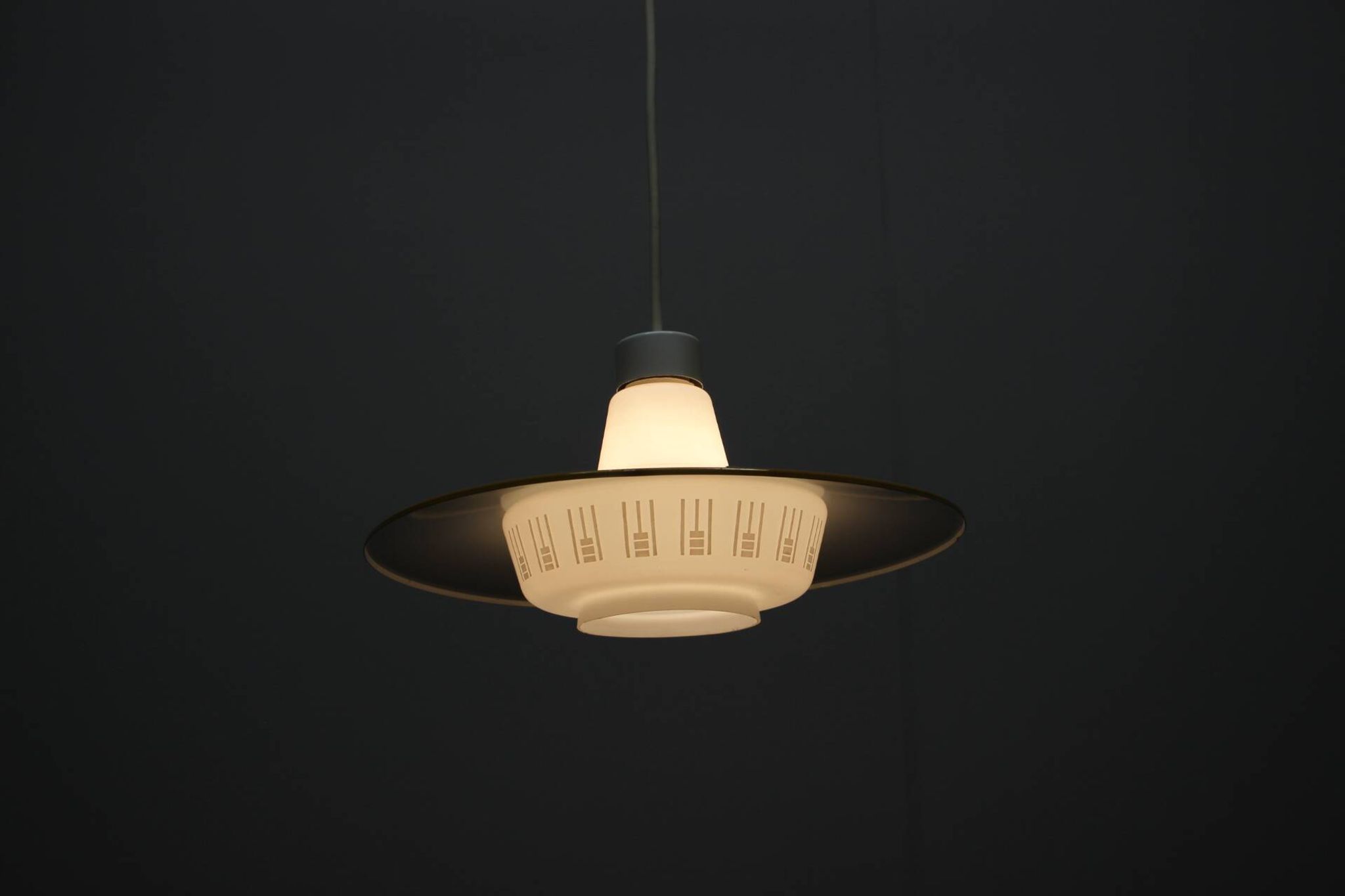 Suspension Mid-Century par Napako, années 1960, Tchécoslovaquie