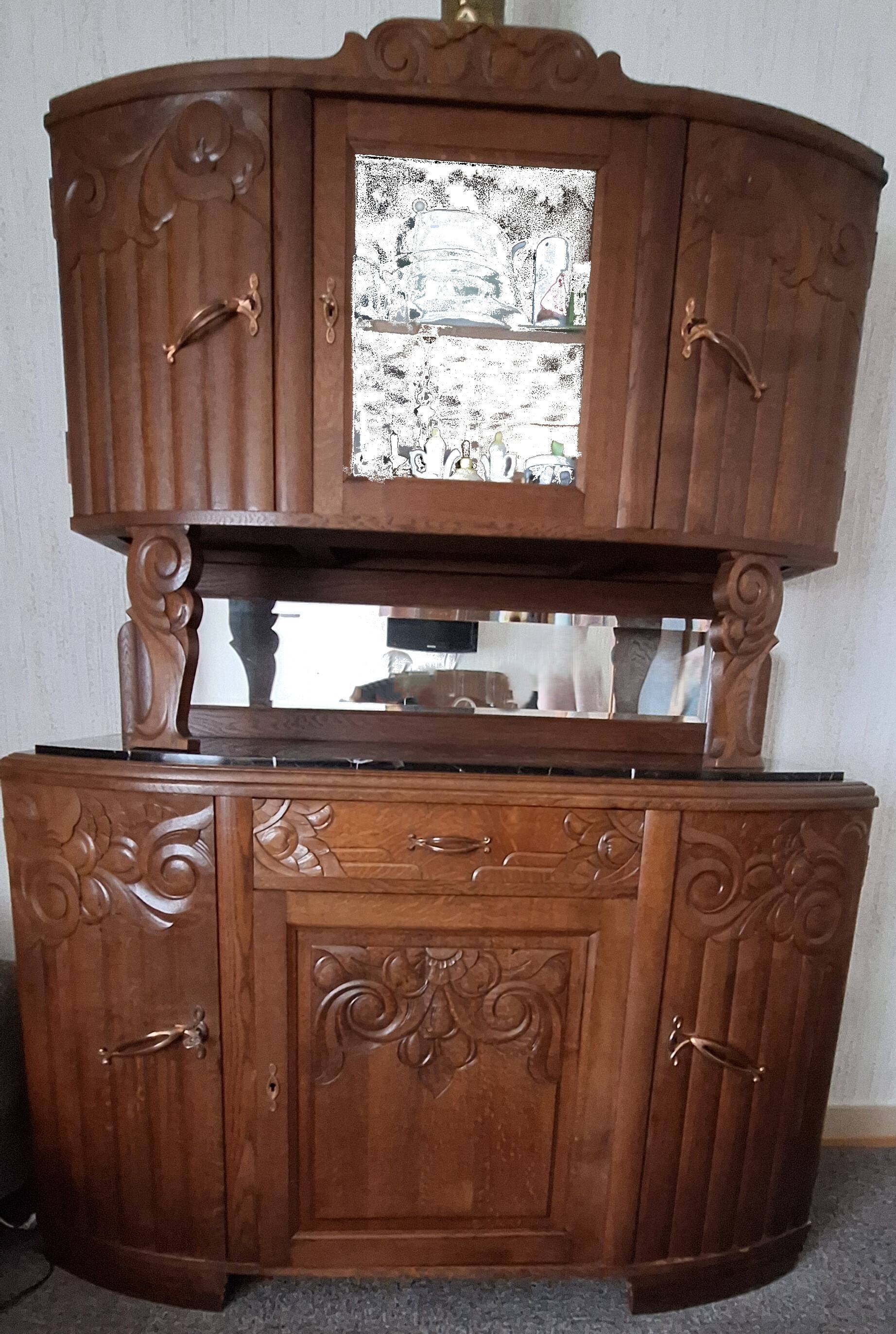Art Deco Oak Sideboard – Very good condition