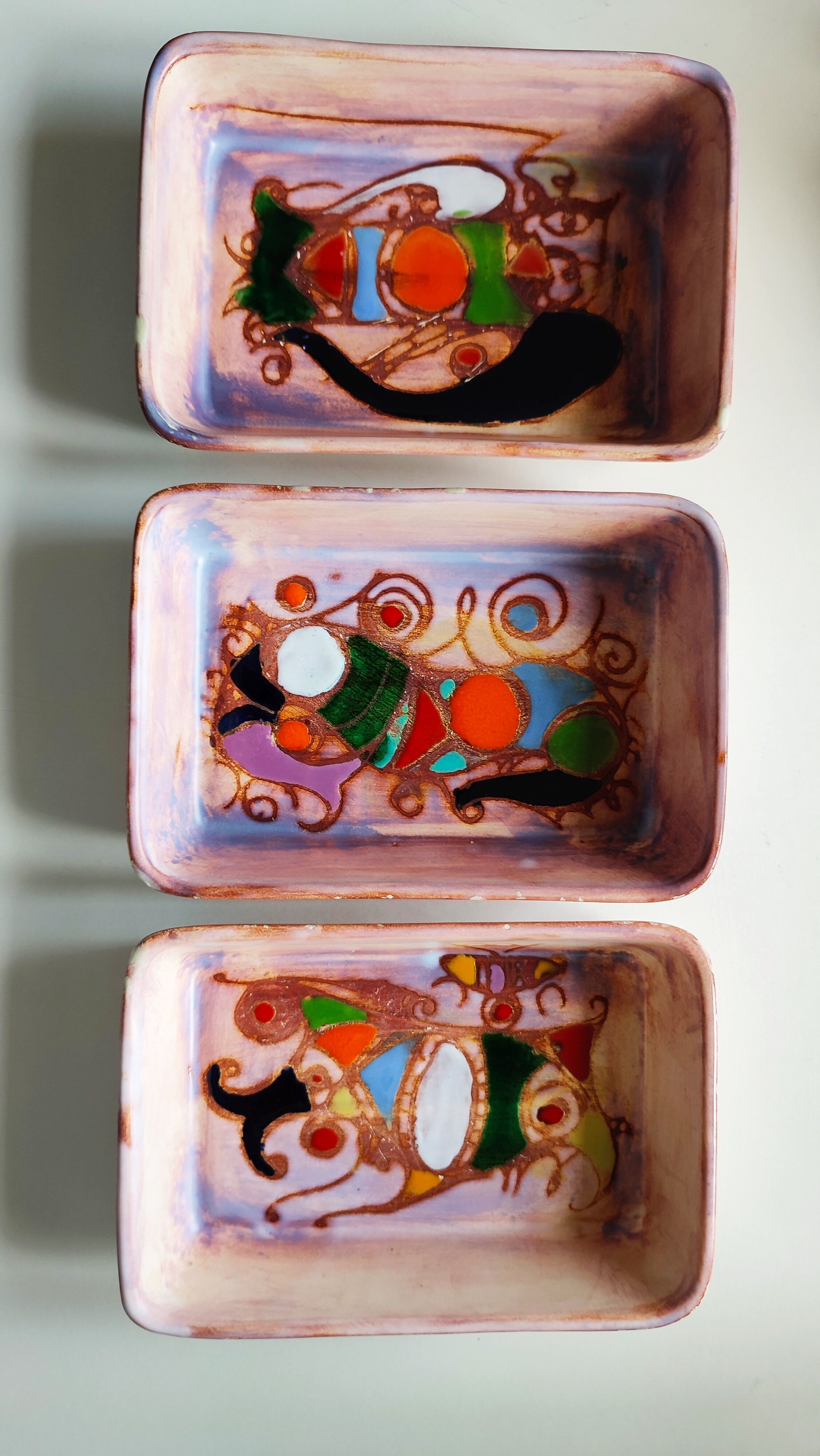 Polychrome presentation dishes of Marie Christine TREINEN (XXth) Vallauris