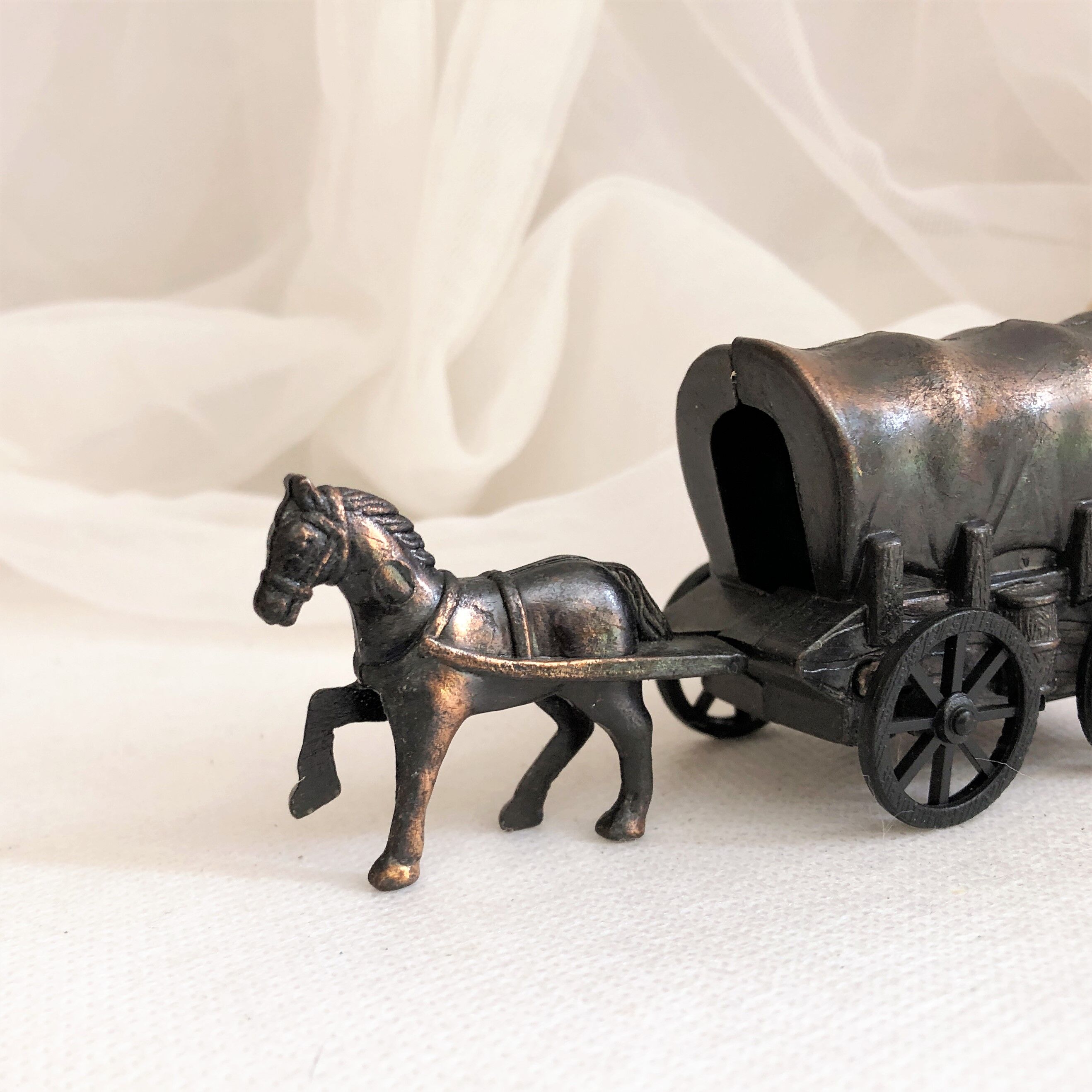 Metal pencil sharpener vintage horse and carriage collection