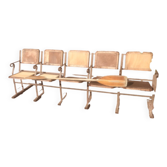 Série de 5 strapontins fauteuils de cinéma bois 1950